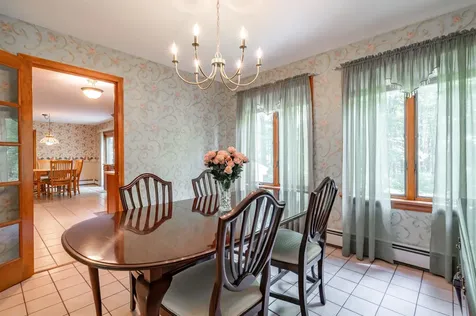 7 Golden Oaks Drive Salem NH 03079