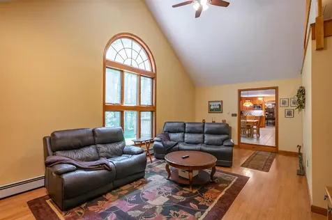 7 Golden Oaks Drive Salem NH 03079