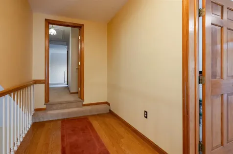 7 Golden Oaks Drive Salem NH 03079