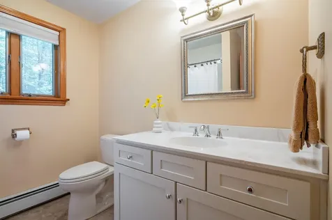 7 Golden Oaks Drive Salem NH 03079