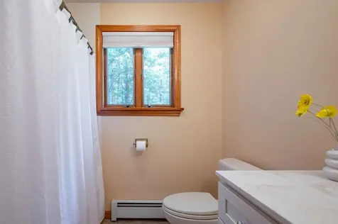7 Golden Oaks Drive Salem NH 03079