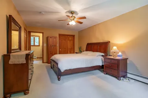 7 Golden Oaks Drive Salem NH 03079