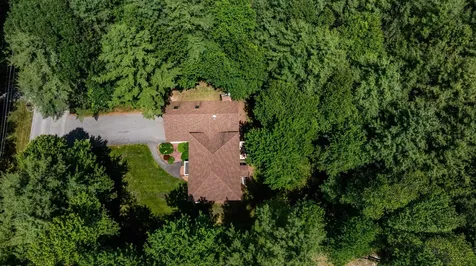 7 Golden Oaks Drive Salem NH 03079