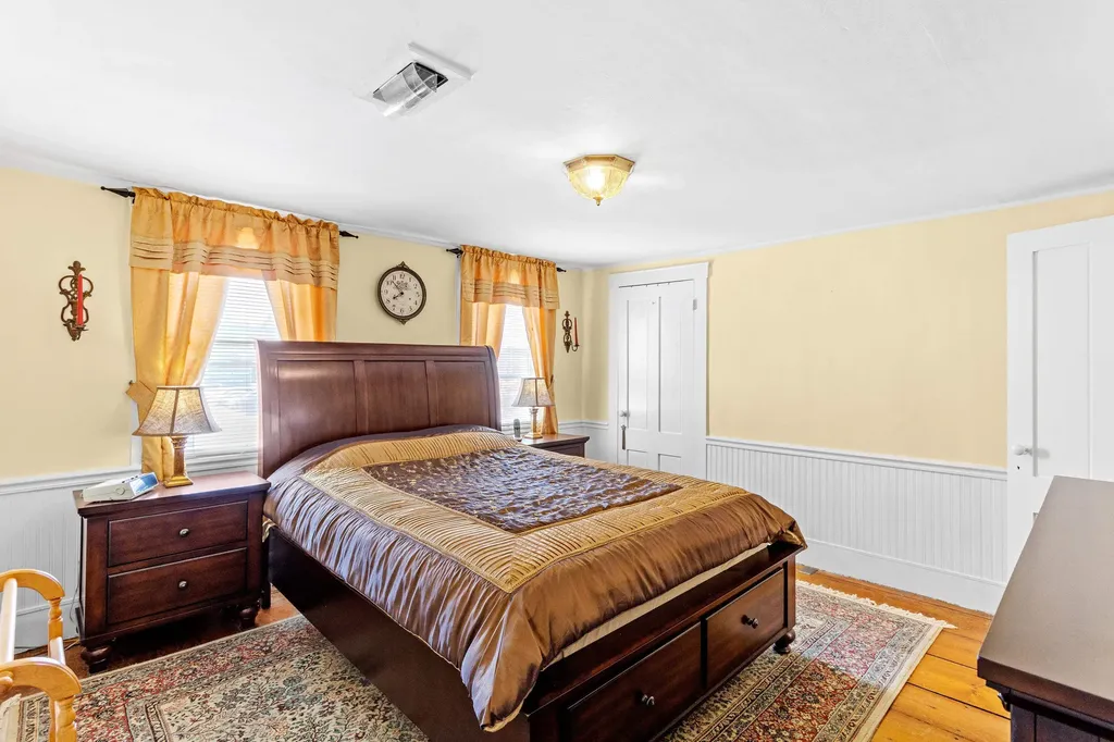 14 Cottage Street Nashua NH 03060
