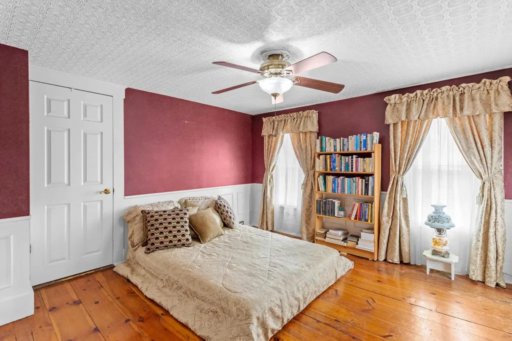 14 Cottage Street Nashua NH 03060