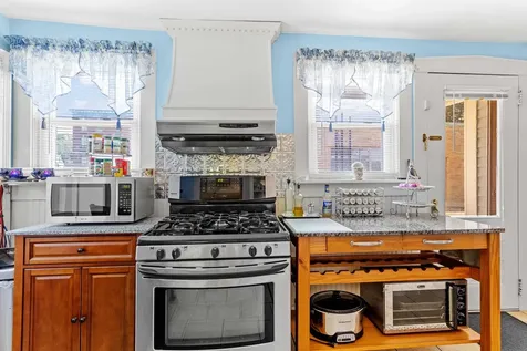 14 Cottage Street Nashua NH 03060