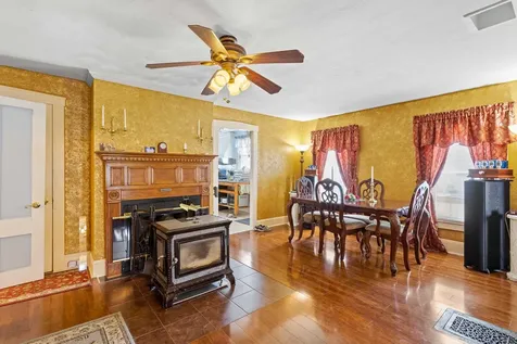 14 Cottage Street Nashua NH 03060