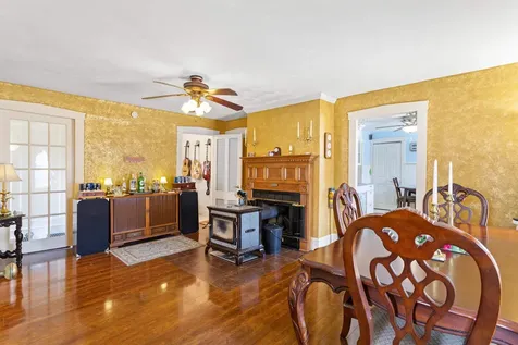 14 Cottage Street Nashua NH 03060