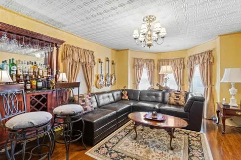 14 Cottage Street Nashua NH 03060