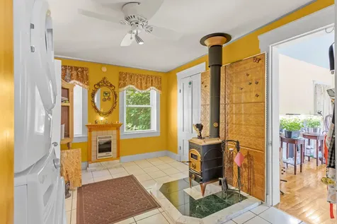 14 Cottage Street Nashua NH 03060