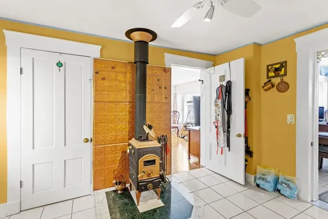 14 Cottage Street Nashua NH 03060