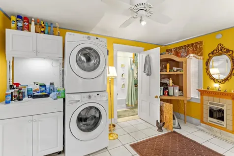 14 Cottage Street Nashua NH 03060
