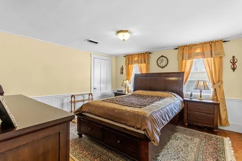 14 Cottage Street Nashua NH 03060
