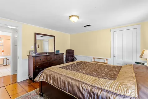 14 Cottage Street Nashua NH 03060
