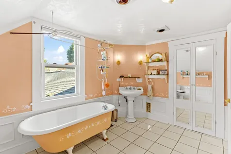 14 Cottage Street Nashua NH 03060