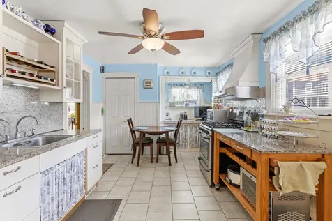 14 Cottage Street Nashua NH 03060