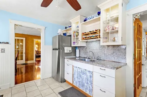 14 Cottage Street Nashua NH 03060
