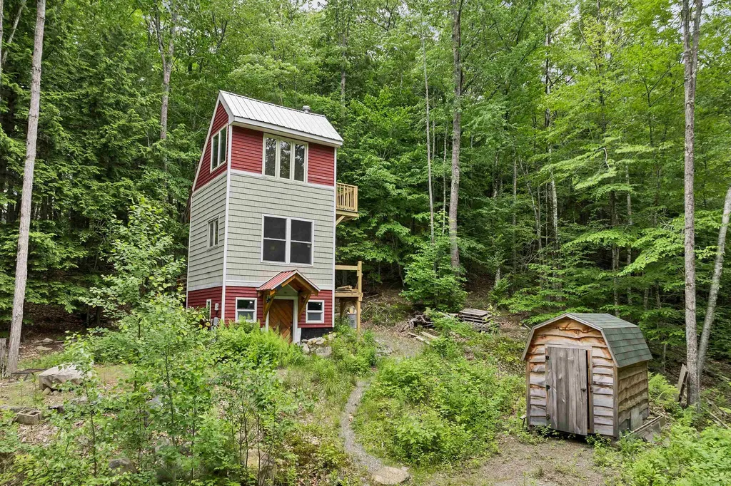 171 Bell Road Plymouth NH 03264