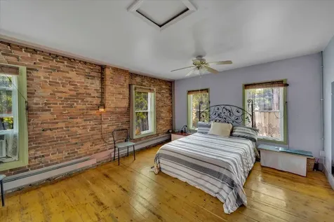 89b North Champlain Street Burlington VT 05403