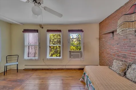 89b North Champlain Street Burlington VT 05403