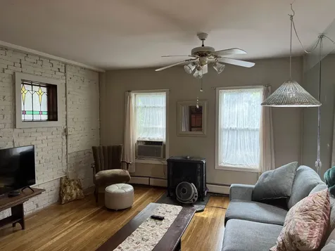89b North Champlain Street Burlington VT 05403