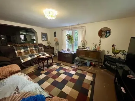 5 Bell Street Gorham NH 03581