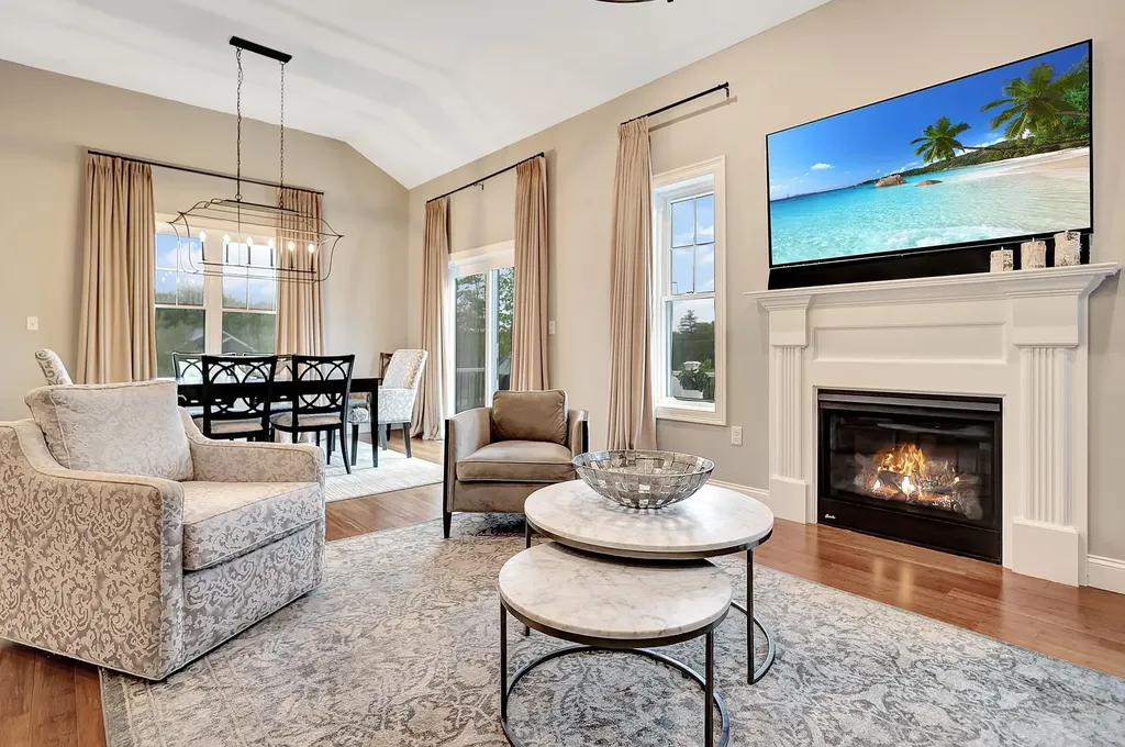 24 Del Ray Drive Windham NH 03087