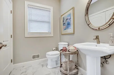 24 Del Ray Drive Windham NH 03087