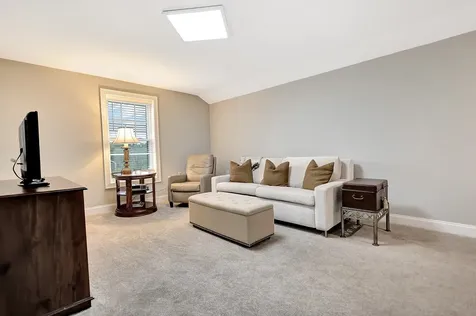 24 Del Ray Drive Windham NH 03087