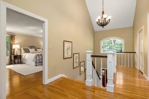11 Evergreen Way Stratham NH 03885