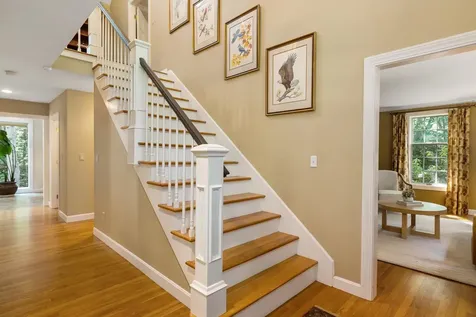 11 Evergreen Way Stratham NH 03885