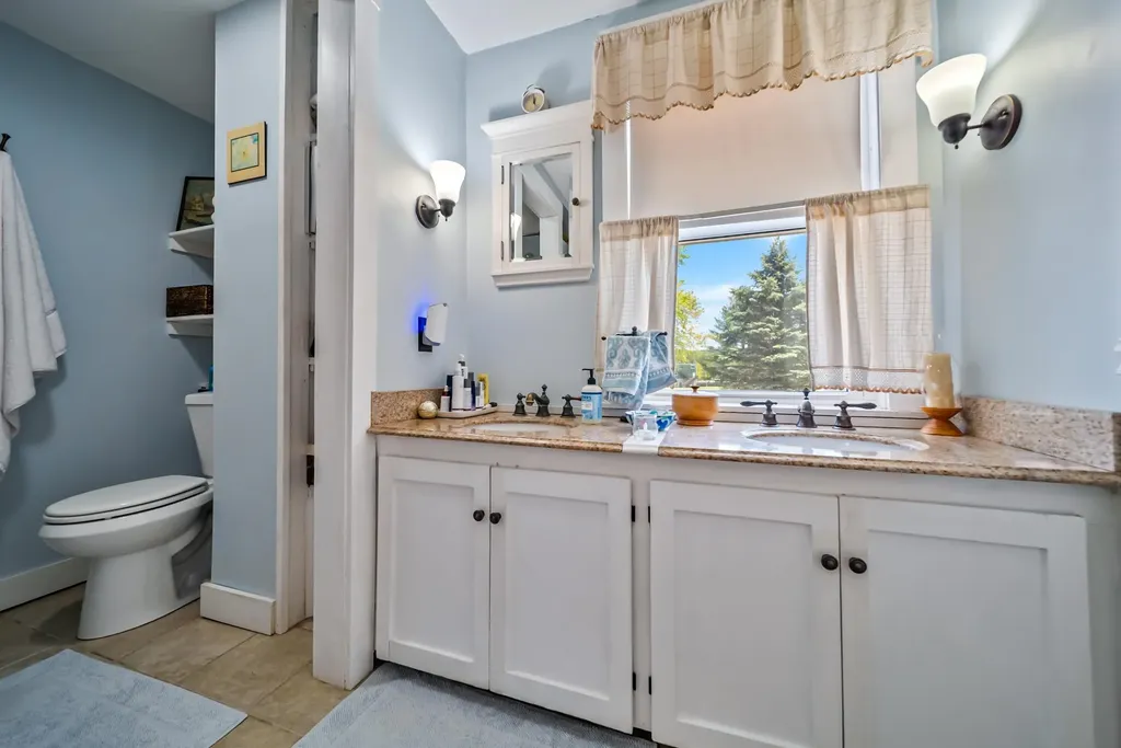 636 Old Homestead Highway Swanzey NH 03446