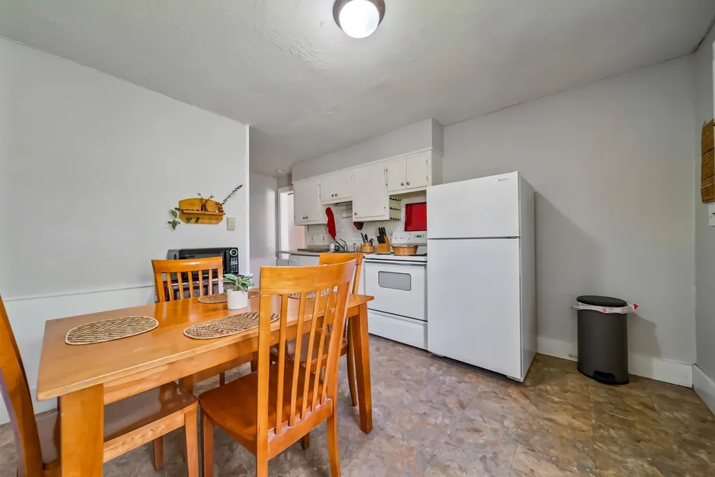 636 Old Homestead Highway Swanzey NH 03446