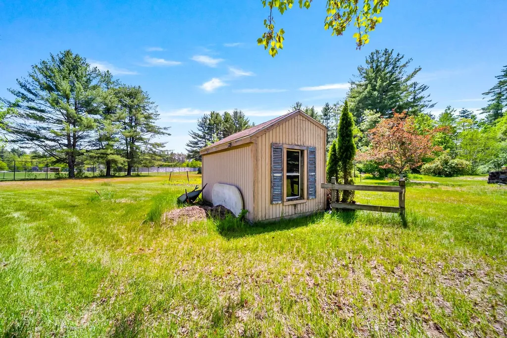 636 Old Homestead Highway Swanzey NH 03446