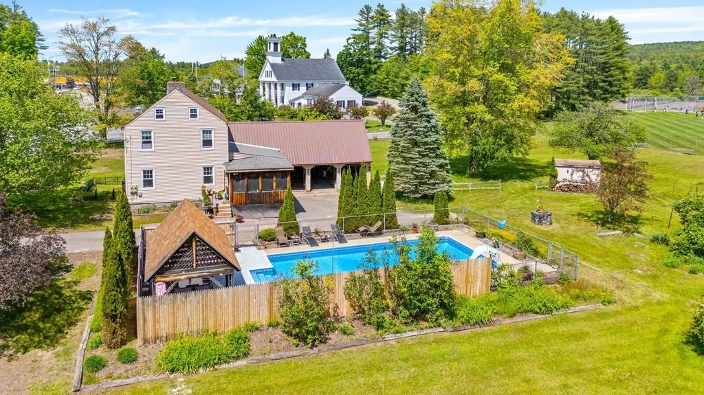 636 Old Homestead Highway Swanzey NH 03446