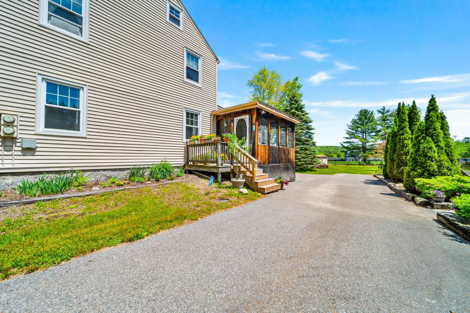 636 Old Homestead Highway Swanzey NH 03446