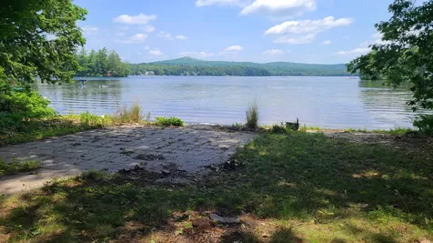 10 Crescent Drive Barnstead NH 03225