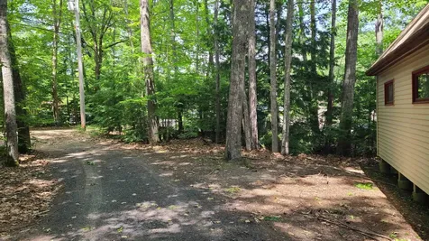 10 Crescent Drive Barnstead NH 03225