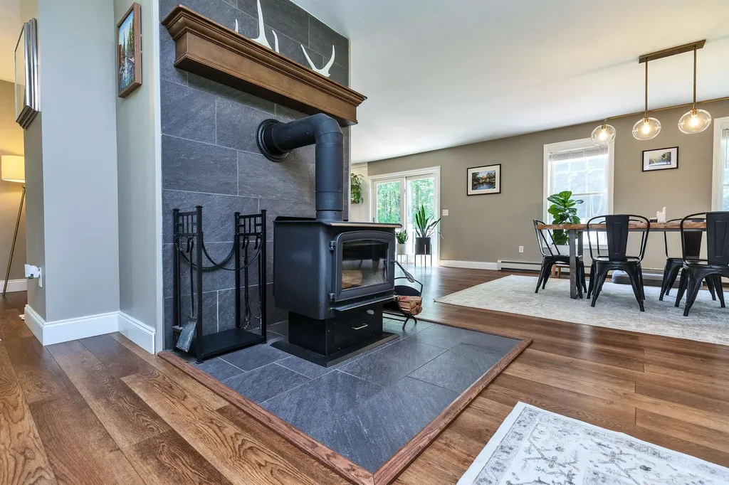 20 Macdowell Road Peterborough NH 03458