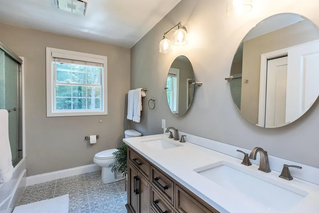 20 Macdowell Road Peterborough NH 03458