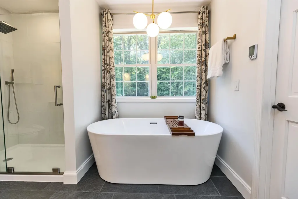 20 Macdowell Road Peterborough NH 03458