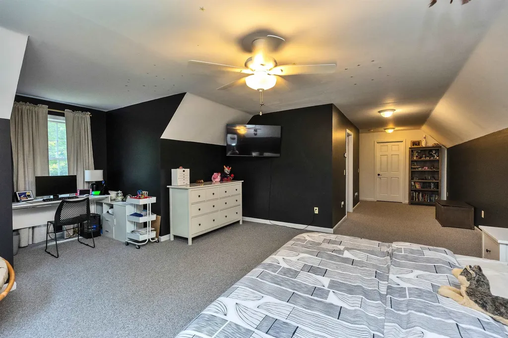 20 Macdowell Road Peterborough NH 03458