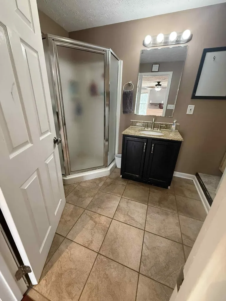 612 Megan Drive Manchester NH 03109