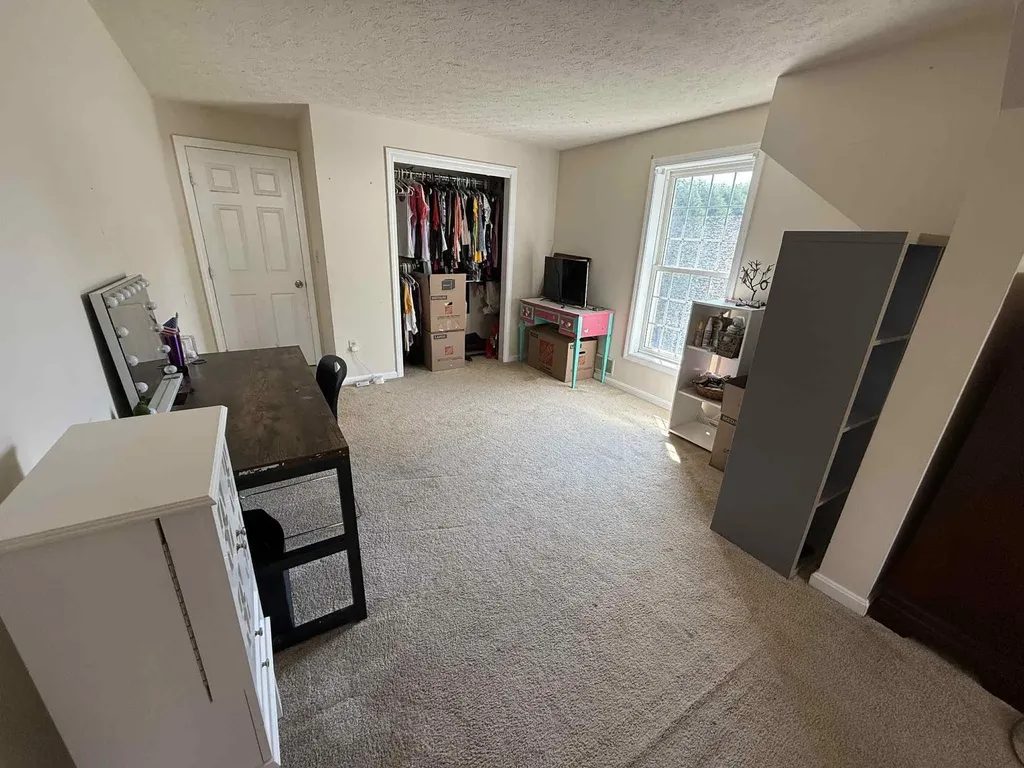 612 Megan Drive Manchester NH 03109