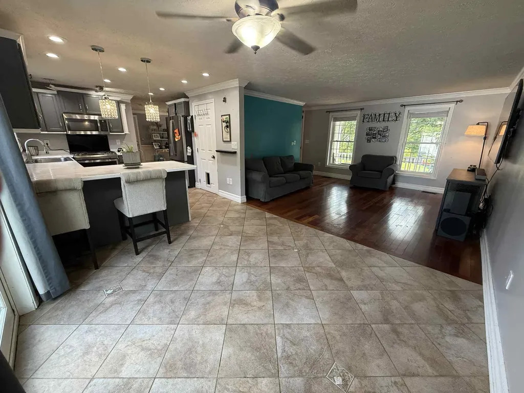 612 Megan Drive Manchester NH 03109