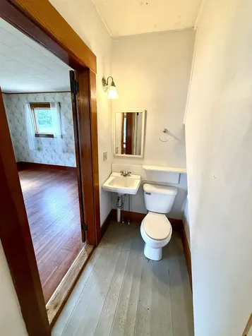 4706 Us Route 5 South Barnet VT 05050