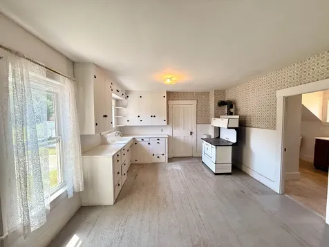 4706 Us Route 5 South Barnet VT 05050