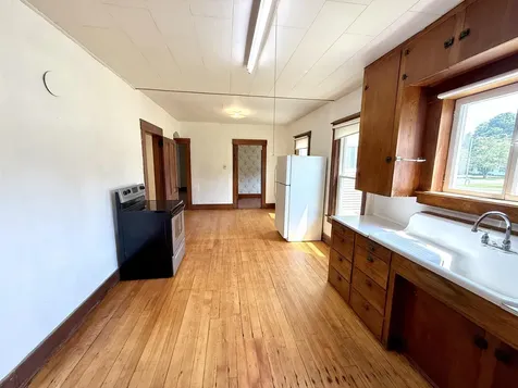 4706 Us Route 5 South Barnet VT 05050