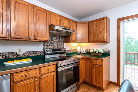 156 Sherwood Circle Brattleboro VT 05301