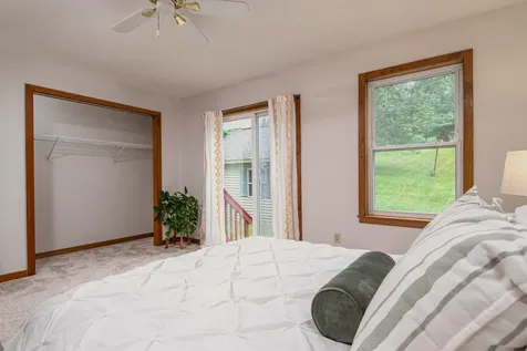 156 Sherwood Circle Brattleboro VT 05301